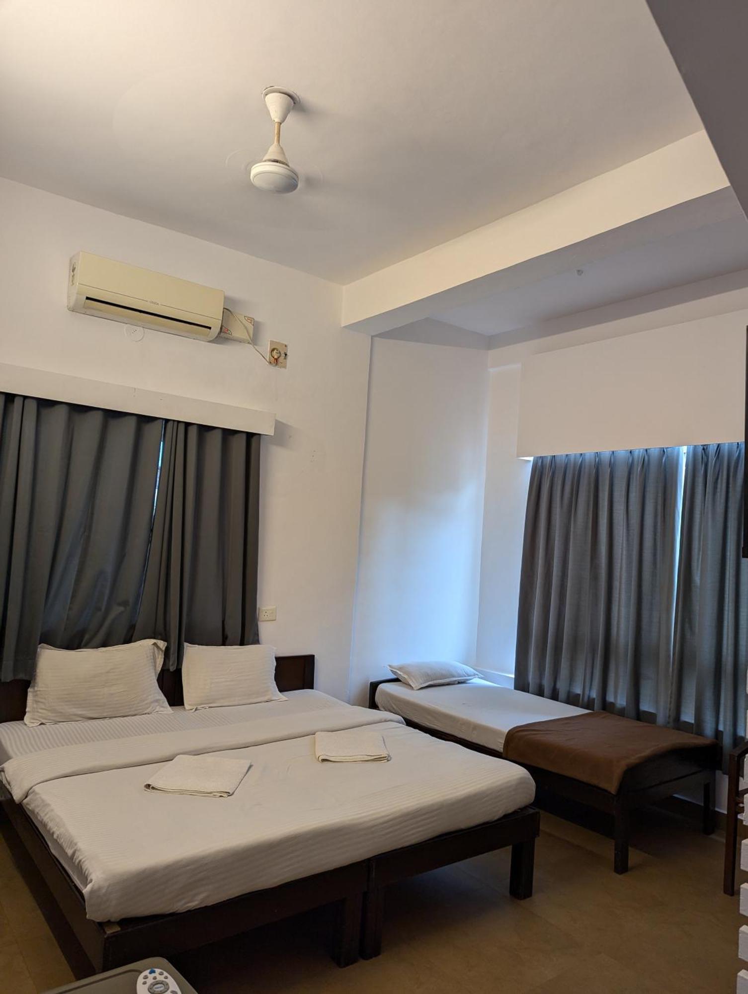 Hotel White Season กาลังกูติ ภายนอก รูปภาพ